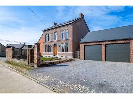 ancien presbytère totalement rénove au coeur de liberchies