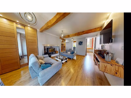 maison de village de type 6 avec jardin et garage