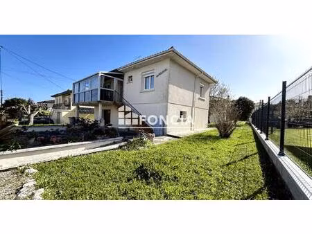 charmante maison de 131 m² sur deux niveaux avec garage et véranda