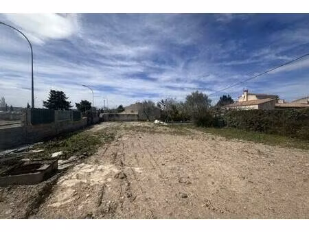 rare à la vente – terrain idéalement situé à marignane !