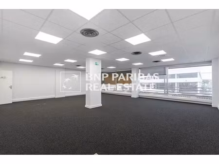 location bureaux 42 m² à 7 193 m²