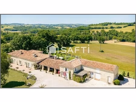 domaine à vendre à larressingle