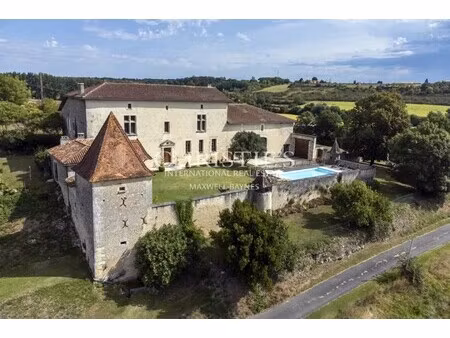 manoir à vendre à chalais