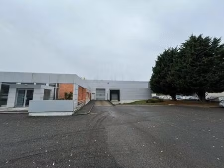 location local d’activités lisses 91090 2100m²