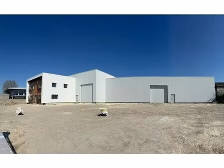 location local d’activités bassens 33530 1010m²