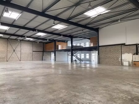 location local d’activités saint-denis 93380 2117m²