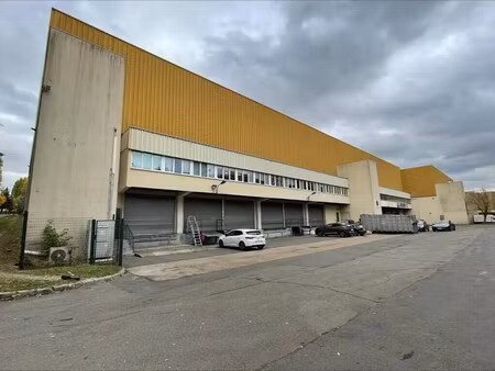 vente local d'activités 3 784 m²