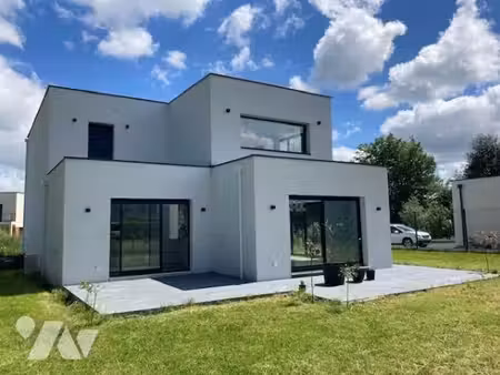 maison de luxe à vendre à isneauville