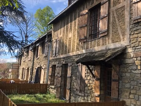 maison de luxe à vendre dans le quartier valhermeil chaponval