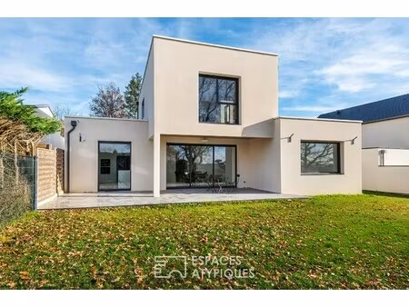 maison de luxe à vendre dans le quartier les brunelleries