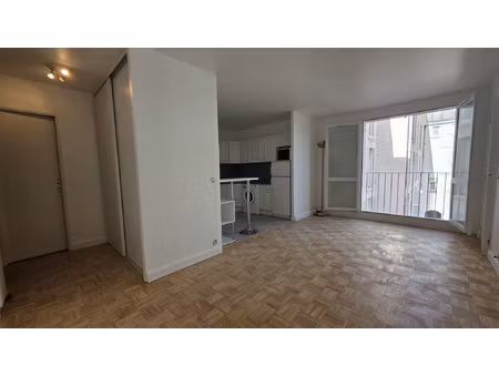 appartement de 2 pièces place du marché