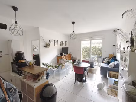 a saisir pour investissement ! la brède t2 de 45 51m2 carrez