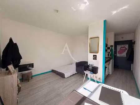 vente appartement t1 à la roche-sur-yon la grimaudière (85000) : à vendre t1 / 21m² la roc