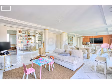 toulon - haute ville - appartemnt 4 pieces - 2 chambres - as
