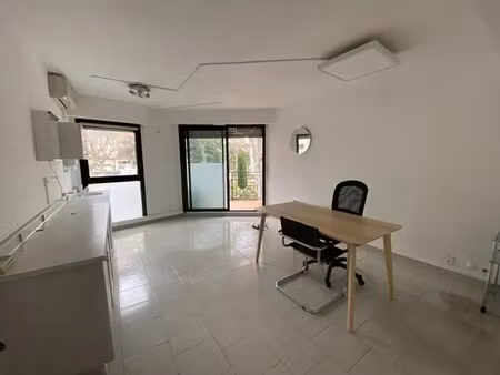 location bureaux 11 m²