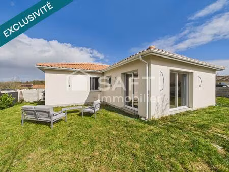 a avensan  maison de 2024  de 100 m2 avec 3 chambres  garage et parking