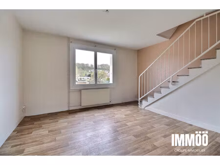 maison de ville avec exterieur