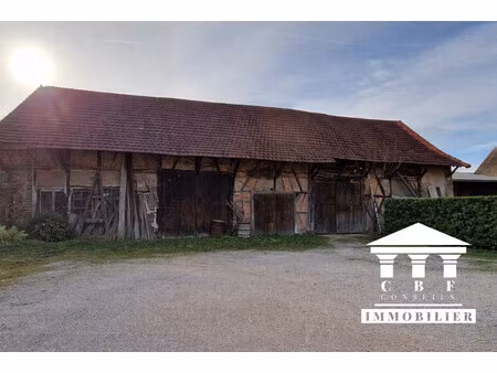 ancienne maison avec granges et dependances. epervans. fort pote