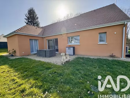 maison à saint-amand-en-puisaye (58310)