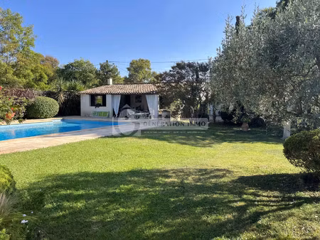 vente maison 5 pièces 215 m² saint-martin-de-crau (13310)