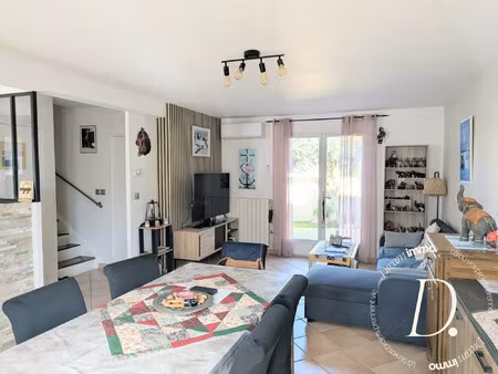 maison de ville avec cour et garage à fourques