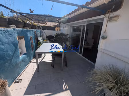 charmante maison rénovée avec terrasse