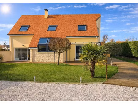 vente maison à saint-martin-de-fontenay (14320) : à vendre / 187m² saint-martin-de-fontena