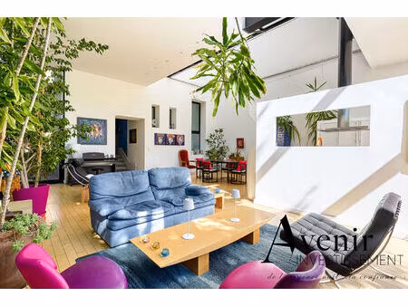 tassin-la-demi-lune - maison de 250 m² alliant caractère de l'ancien et charme du contempo