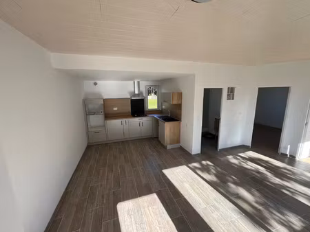 location appartement 3 pièces à guémené-penfao (44290) : à louer 3 pièces / 58m² guémené-p