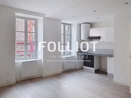 location appartement 2 pièces à villedieu-les-poeles (50800) : à louer 2 pièces / 40m² vil
