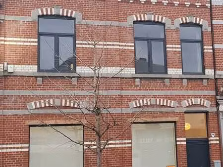 maison 5 ch  139m²  peb c  3 façades