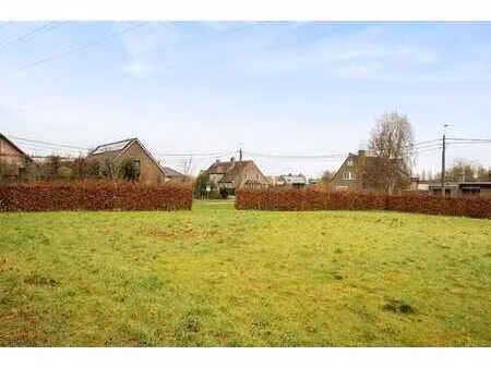 terrain à bâtir (parcelle : 973 m²) dans un emplacement de