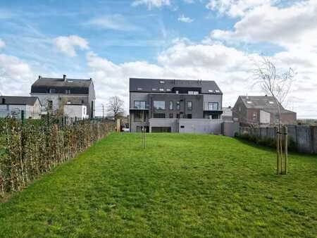 superbe appartement 2 chambres avec une superbe terrasse