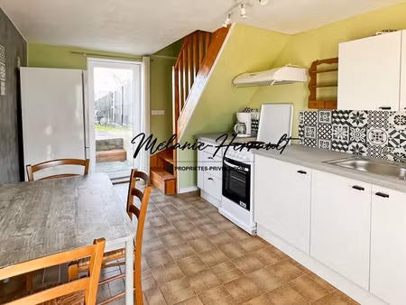 location meublée maison 2 pièces 32 m² à parigné-l'evêque (72250)  450 €