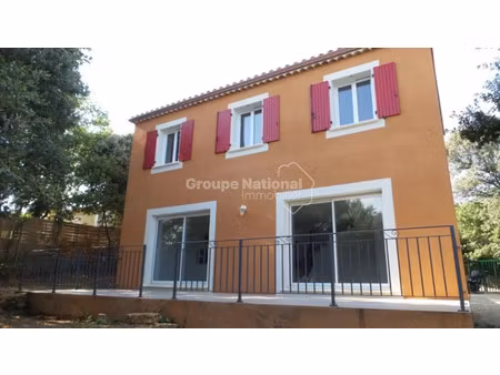 location maison 4 pièces 100 m² à piolenc (84420)  1 197 €