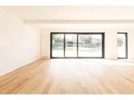 app 1 chambre + terrasse + jardin pas de tva !!!