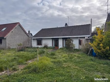 maison de plain pied batie sur 740 m2