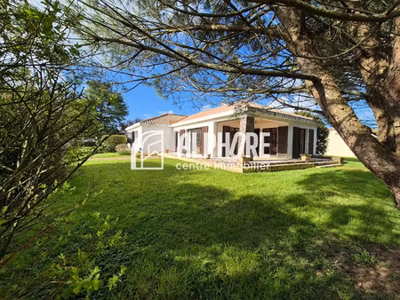 vente maison à saint-florent-des-bois (85310) : à vendre / 139m² saint-florent-des-bois