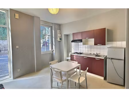 location appartement  30.95 m² t-1 à le creusot  399 €