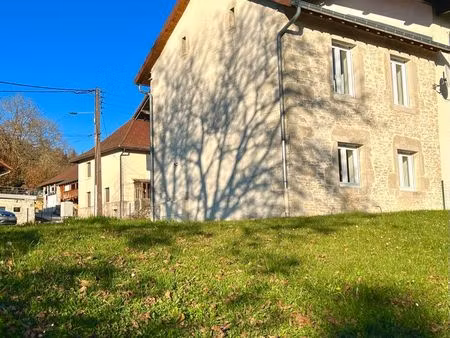 ? maison rénovée avec terrain – 2 chambres