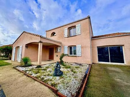 vente maison à saint-viaud (44320) : à vendre / 162m² saint-viaud