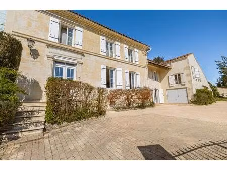 maison de caractère avec piscine