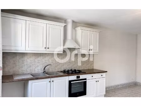 location appartement  m² t-2 à le lardin-saint-lazare  610 €