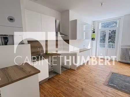 t4 entierement renove - ancien hotel particulier - 7 boulevard pasteur