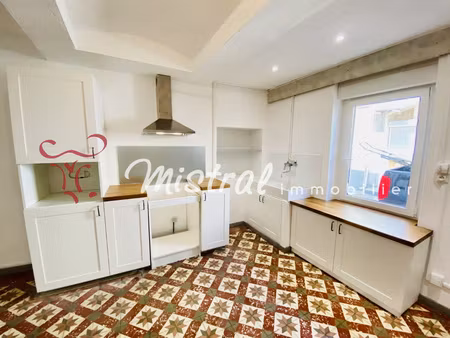 location maison saint laurent-d'aigouze 2 chambres et garage