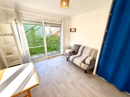 studio meuble a louer - blois - entierement meuble & equipe  place de parking privative