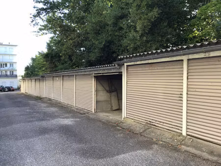 garage a louer 26 rue laporte bordeaux cauderan
