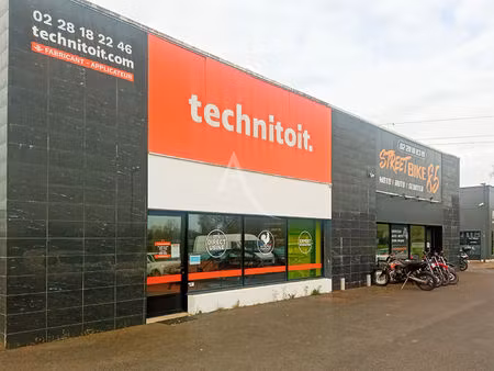 challans local commercial de 162 m²