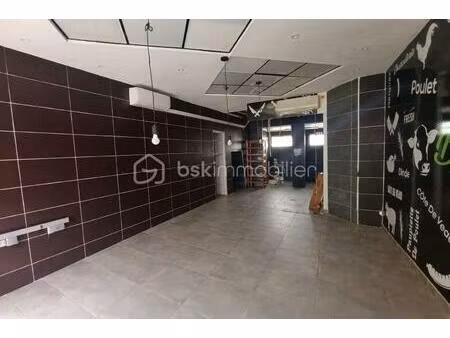 local commercial de 77 m² à rives