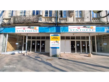 location local commercial